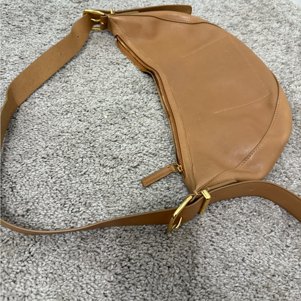 Madewell Elegant Tan Leather Shoulder Bag